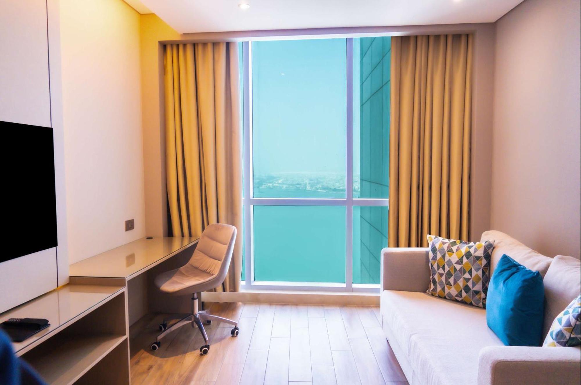 Hotel Hilton Bahrain Manama Zewnętrze zdjęcie A room at the hotel