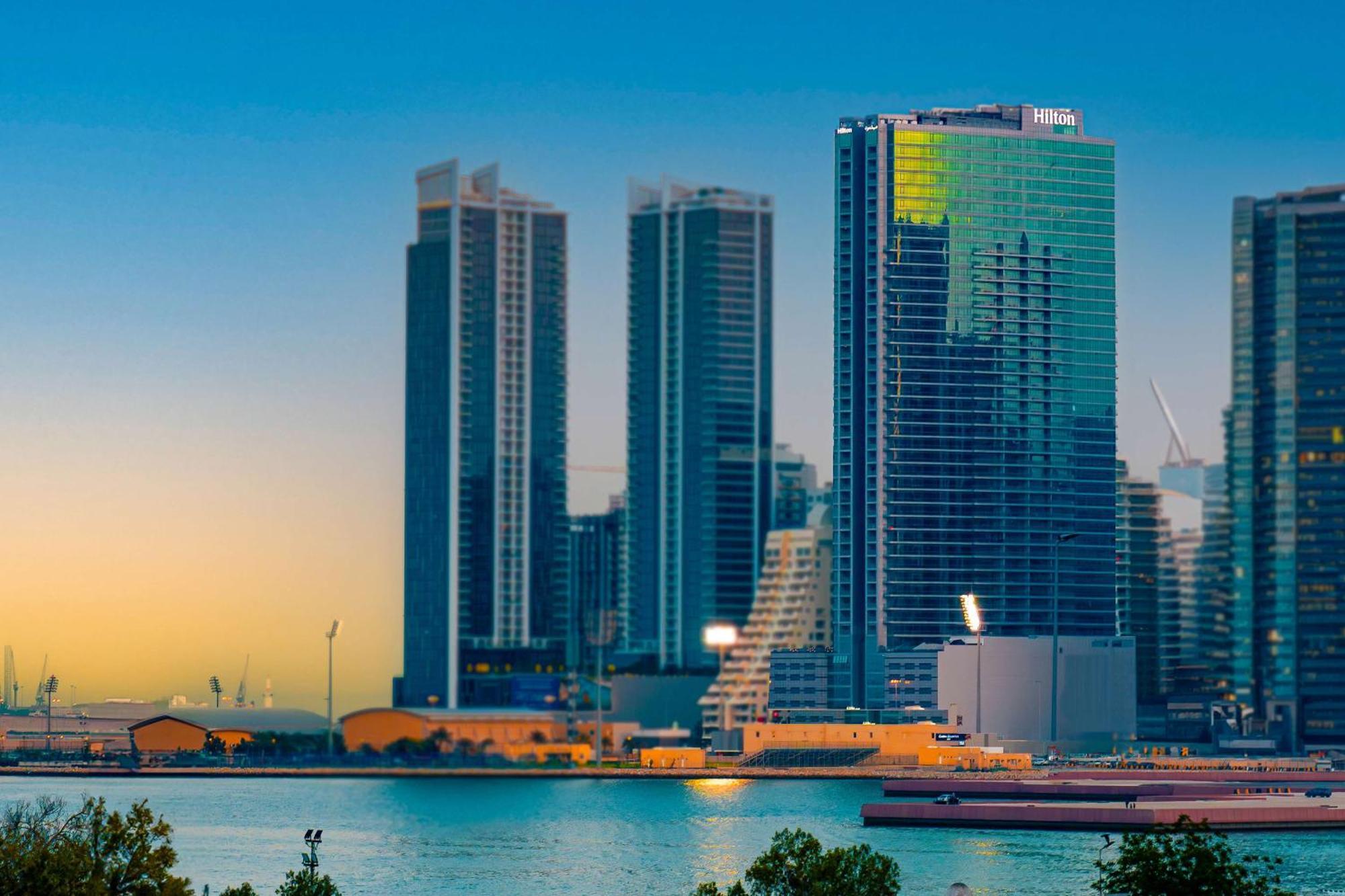 Hotel Hilton Bahrain Manama Zewnętrze zdjęcie Marina skyline